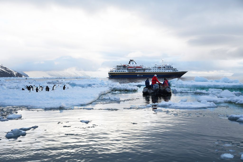 Wild Earth Travel Antarcica e-brochure